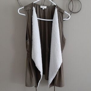Umgee boutique brand faux fur vest